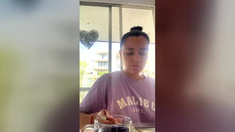 Snapshot of macarenax chatting on 01-10-26, 02:19 Maca online show from 01-10-26, 02:19