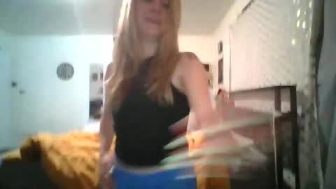 maceyloves online show from 05-19-26, 03:57