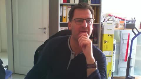 Snapshot of macfly67 chatting on 02-27-26, 10:04 macfly67 online show from 02-27-26, 10:04