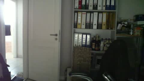 macfly67 online show from 06-18-26, 06:12