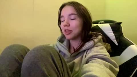Mila online show from 05-22-26, 06:13