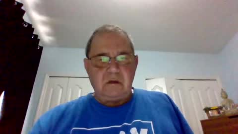 Snapshot of machet1 chatting on 06-18-26, 11:25 machet1 online show from 06-18-26, 11:25