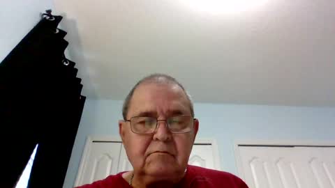 Snapshot of machet1 chatting on 08-08-26, 11:23 machet1 online show from 08-08-26, 11:23