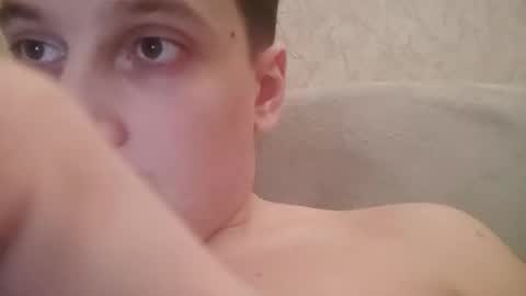 Snapshot of machine2291 chatting on 04-02-26, 11:30 Tchia online show from 04-02-26, 11:30