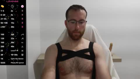 Snapshot of machohiberiko chatting on 02-10-25, 07:28 Jota online show from 02-10-25, 07:28