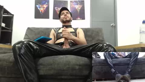 instagram mackdanielsx online show from 10-29-25, 10:44