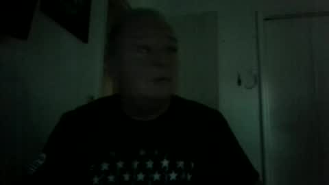 Snapshot of mackdocc001 chatting on 09-27-25, 12:21 mackdocc001 online show from 09-27-25, 12:21