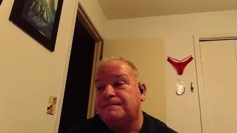 Snapshot of mackdocc001 chatting on 12-05-25, 06:15 mackdocc001 online show from 12-05-25, 06:15