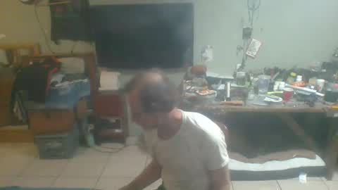 Snapshot of mackdog1369 chatting on 12-26-24, 12:14 mackdog1369 online show from 12-26-24, 12:14