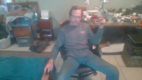 Snapshot of mackdog1369 chatting on 12-31-24, 09:06 mackdog1369 online show from 12-31-24, 09:06