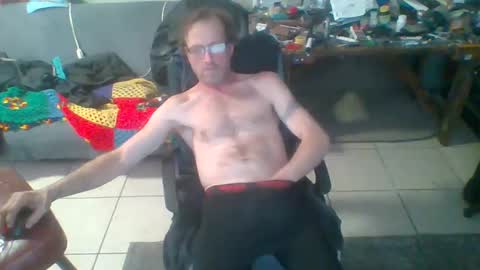 Snapshot of mackdog1369 chatting on 02-19-25, 06:43 mackdog1369 online show from 02-19-25, 06:43