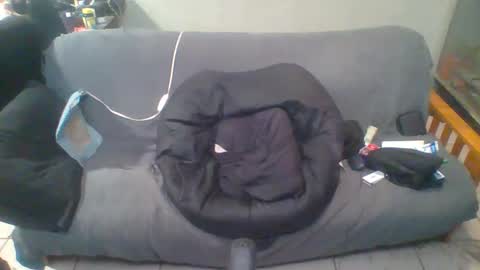 Snapshot of mackdog1369 chatting on 03-09-25, 03:27 mackdog1369 online show from 03-09-25, 03:27