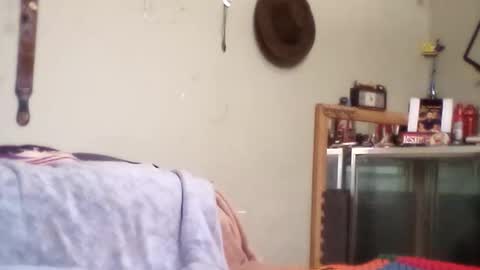 Snapshot of mackdog1369 chatting on 10-28-25, 04:09 mackdog1369 online show from 10-28-25, 04:09