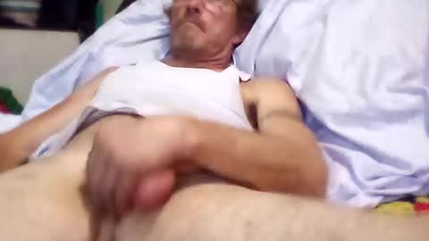 Snapshot of mackdog1369 chatting on 10-31-25, 06:47 mackdog1369 online show from 10-31-25, 06:47