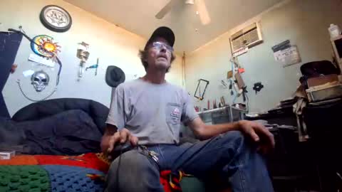 Snapshot of mackdog1369 chatting on 11-16-25, 07:52 mackdog1369 online show from 11-16-25, 07:52