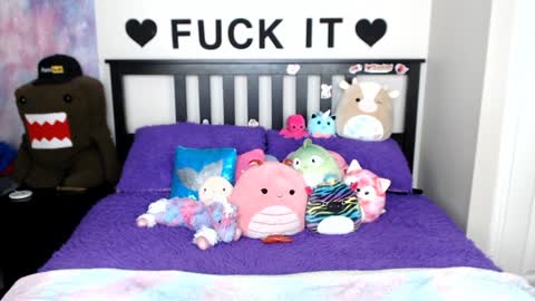 Mackenzie Wolfe online show from 01-13-25, 03:04