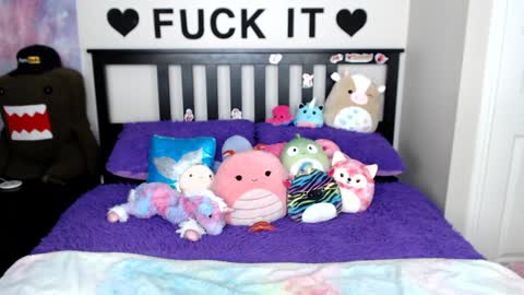 Mackenzie Wolfe online show from 02-01-25, 08:08