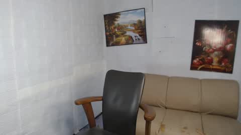 madalina1992 online show from 01-15-25, 08:41