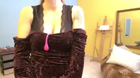 Madam Edgewood online show from 07-15-26, 06:46