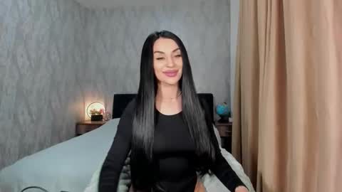 Snapshot of madam_jesse chatting on 12-19-25, 07:10 Madam jesse online show from 12-19-25, 07:10