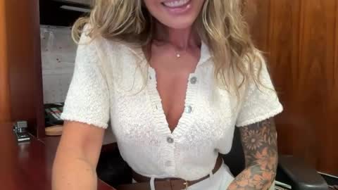 madame_andi online show from 07-08-26, 11:58