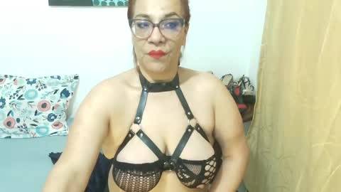madame_desire_ online show from 05-14-26, 02:02