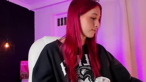 Snapshot of madame_lilith chatting on 10-23-25, 11:42 madame lilith online show from 10-23-25, 11:42