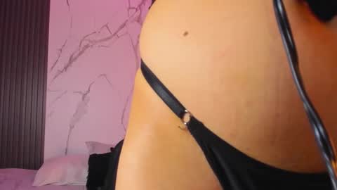 Snapshot of madame_lilith chatting on 05-03-26, 11:27 madame lilith online show from 05-03-26, 11:27