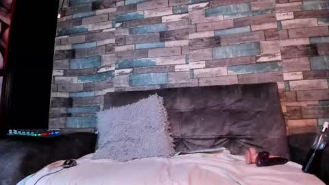 Lucy online show from 12-20-25, 03:35