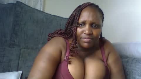 madame_pleasure40 online show from 05-17-26, 03:41