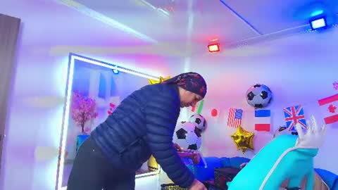 Madame Scarllet  online show from 06-19-26, 11:03