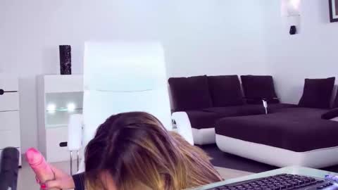 MadameXXX777 online show from 12-21-25, 04:41