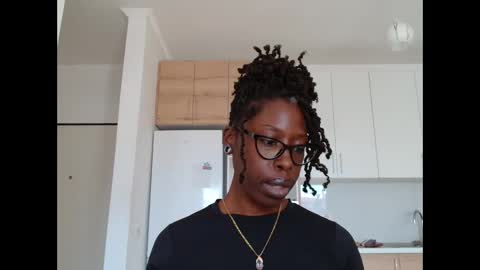 Snapshot of madamindigo chatting on 02-21-26, 10:38 YourMadamIndigo online show from 02-21-26, 10:38