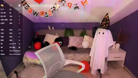 Evelyn online show from 11-02-25, 06:27