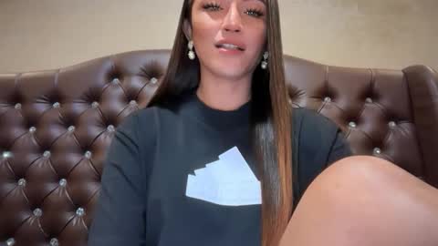 Snapshot of madammistressdominatrixxx chatting on 01-10-26, 10:50 Alison Kloss online show from 01-10-26, 10:50