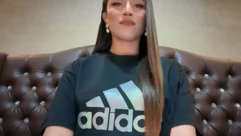 Snapshot of madammistressdominatrixxx chatting on 05-19-26, 02:07 Alison Kloss online show from 05-19-26, 02:07