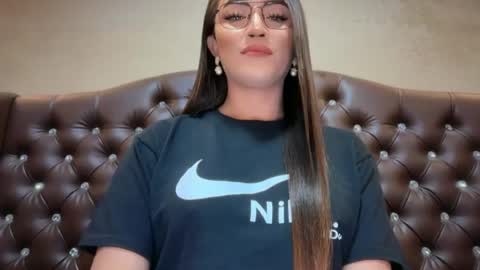 Snapshot of madammistressdominatrixxx chatting on 07-05-26, 04:19 Alison Kloss online show from 07-05-26, 04:19