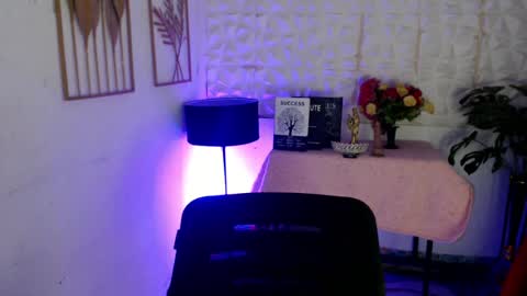 maddie_24xx online show from 06-18-26, 09:14