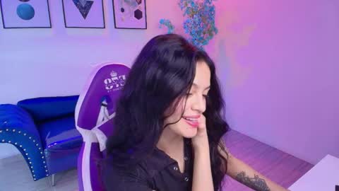 maddie_t18 online show from 04-30-26, 11:38