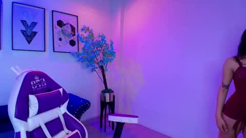 maddie_t18 online show from 05-30-26, 11:40