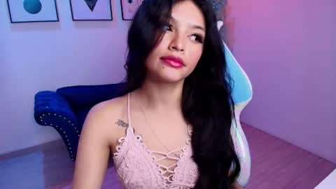 maddie_t18 online show from 06-15-26, 11:56