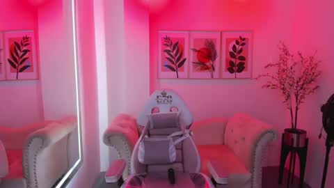 maddie_t18 online show from 07-02-26, 11:27