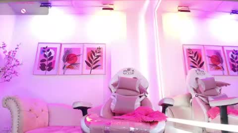 maddie_t18 online show from 07-06-26, 03:03