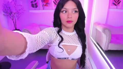 maddie_t18 online show from 07-15-26, 11:37