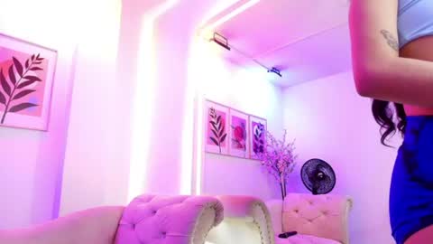 maddie_t18 online show from 07-28-26, 12:48
