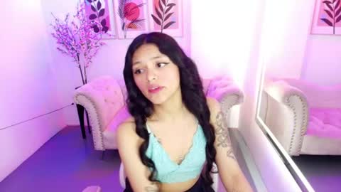 maddie_t18 online show from 07-29-26, 11:19