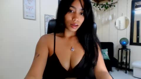 maddie_thompsonn online show from 10-24-25, 04:42