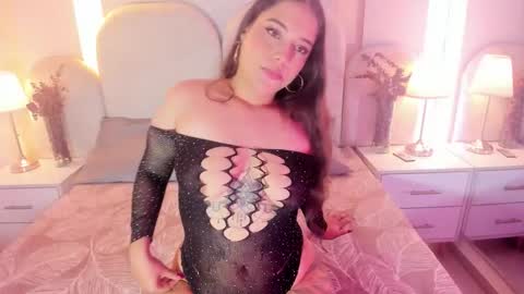 Maddie online show from 12-19-25, 12:12