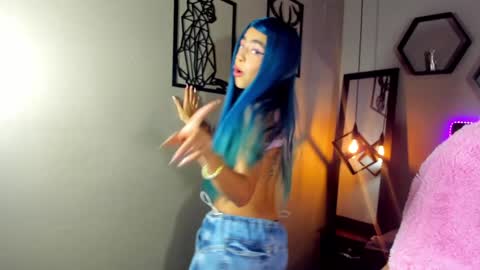 Maddie online show from 01-11-25, 03:20