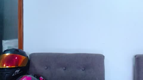 Maddie online show from 10-10-25, 01:54